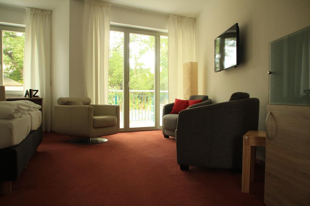 Hotel Lindenstrasse Neuenhagen bei Berlin المظهر الخارجي الصورة