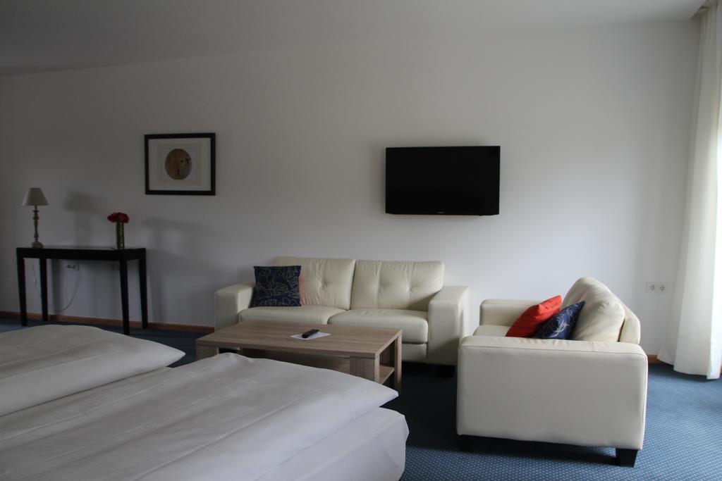 Hotel Lindenstrasse Neuenhagen bei Berlin الغرفة الصورة